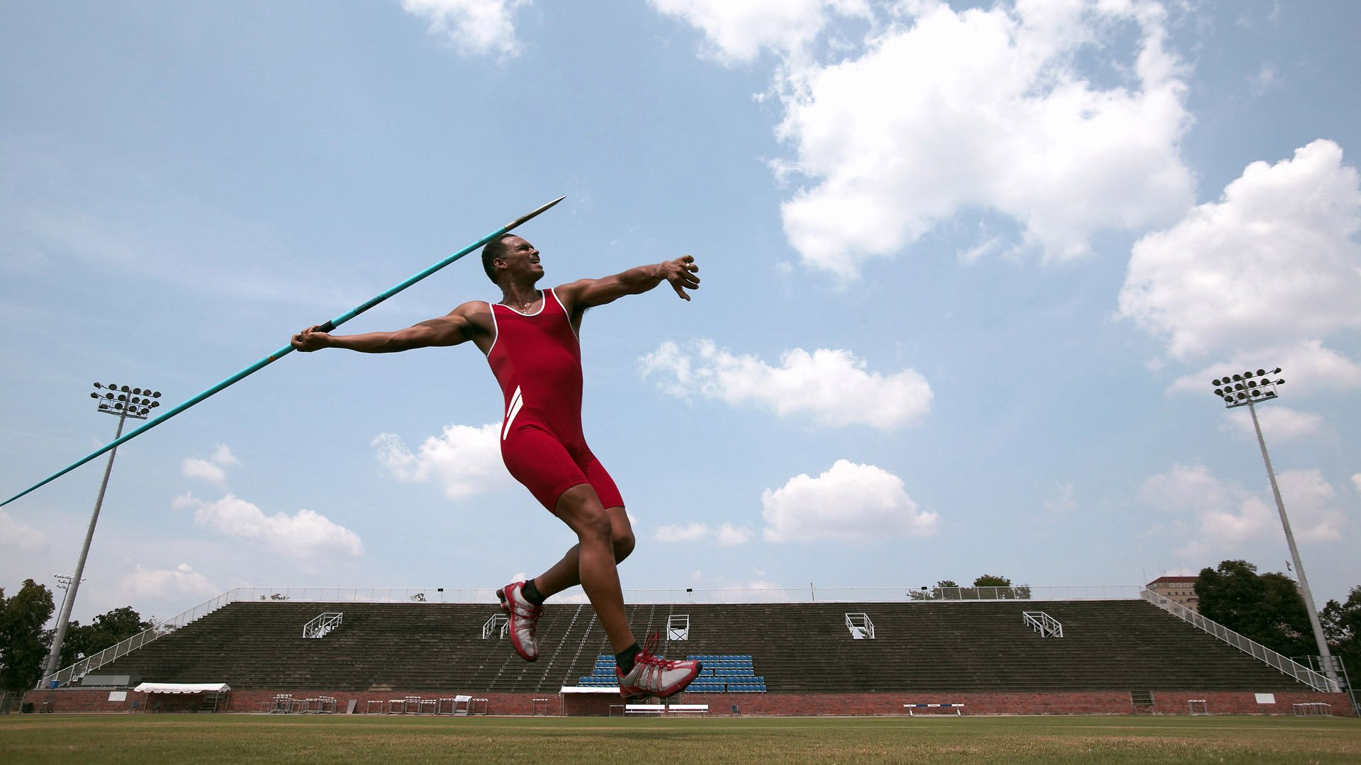 科技革新：AI裁判＋传感器，迈向智慧篮球新时代